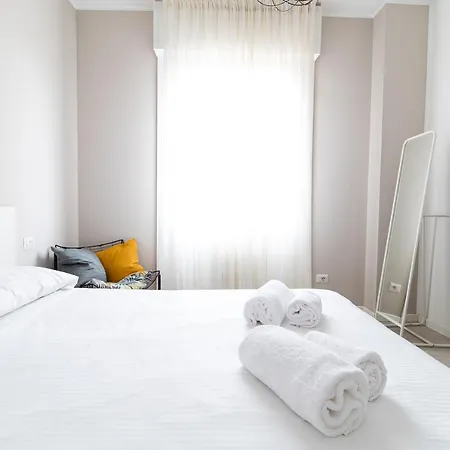Centro - Moderno Con 2 Apartamento Milán