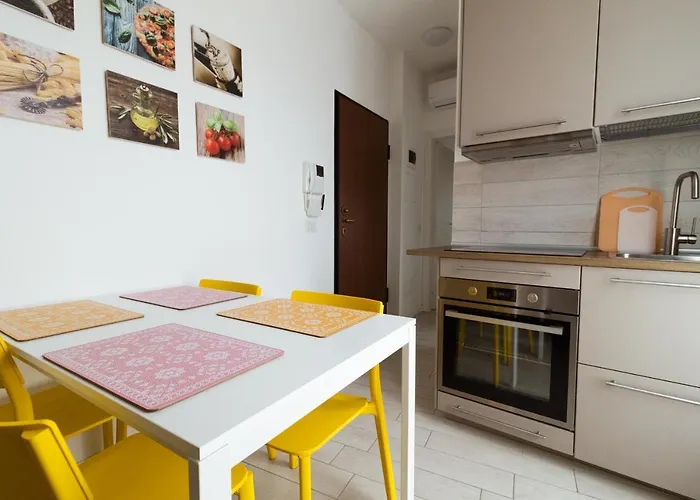 Centro - Calvi - Moderno Con 2 Apartament